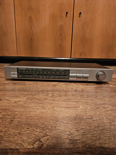 Pioneer stereo tuner - pioneer,